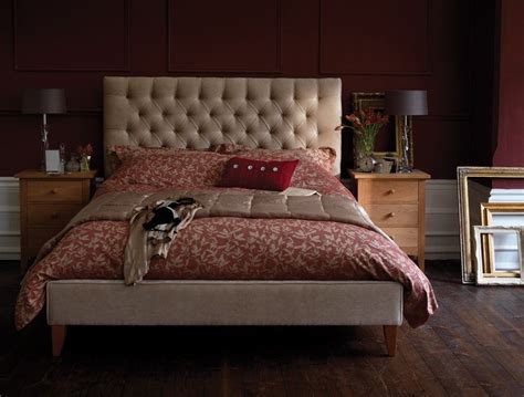What size bedroom area rug should i put under my bed? Paint Color Portfolio: Burgundy Bedrooms | Burgundy ...