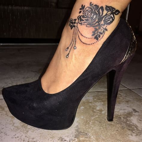 My New Tattoo 😍 Perfect With High Heels High Heel Tattoos Shoe Tattoos Anklet Tattoos Feather