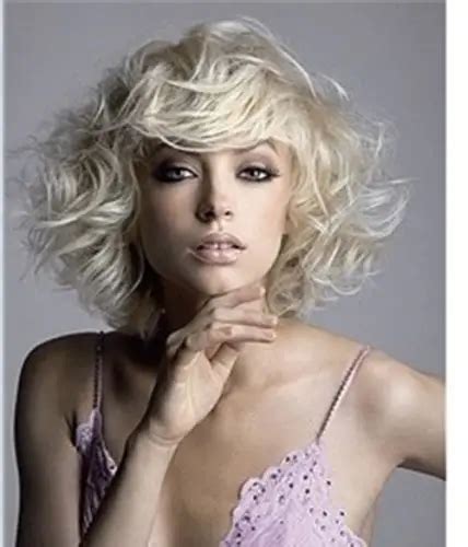 0003393 Fashion Wig New Sexy Womens Short Platinum Blonde Curly Wigs