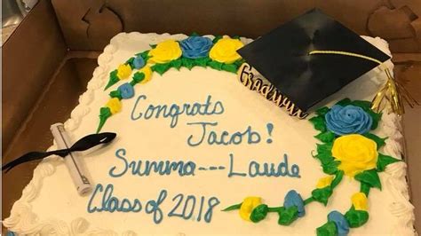 Us Students Summa Cum Laude Graduation Cake Censored Bbc News