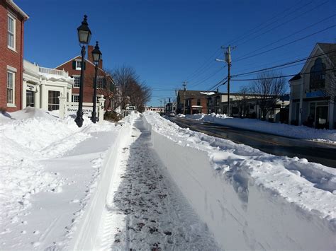 Clean Cut Sidewalks In Freeport Maine Imgur