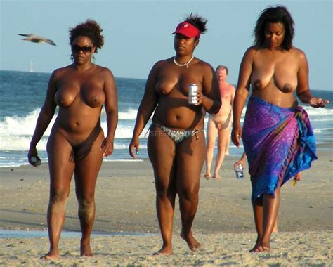 Nude Beach Ebonies