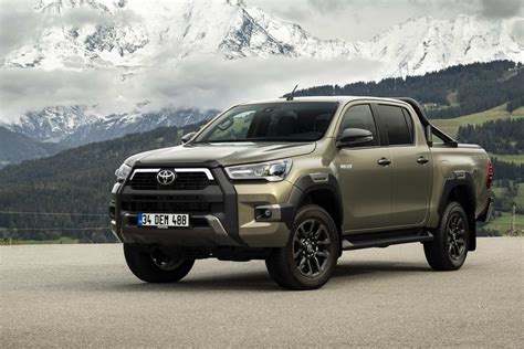 Toyota Updates The Hilux Car And Motoring News By Completecarie