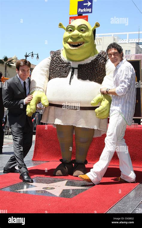 Shrek Antonio Banderas Mike Meyers Shrek Is Honoured With The 2408th