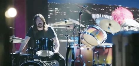 Foo Fighters Hero Dave Grohl Had An Epic Drum Off With Animal From