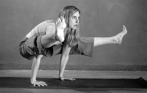 Sneak Peak From Class Today At Akclub More Next Week Posturas Posturas Dinámicas Yoga