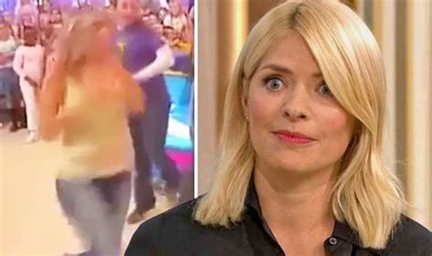 Holly Willoughby This Morning Stars Breast Pops Live On Air It Got A