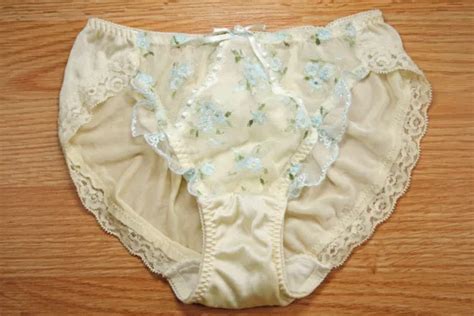 vintage japanese nylon shiny slippery pretty cute spandex cream panty small 11 26 picclick