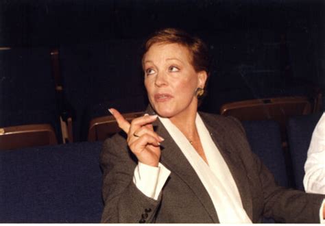 Julie Andrews Talking Candid Photograph 35 X 5 Theater 1999 Photo Ebay