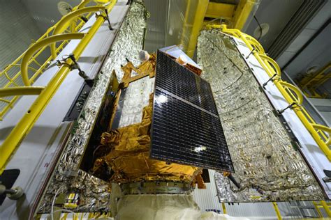 Photos Sentinel 5p Environmental Satellite Prepared For Liftoff