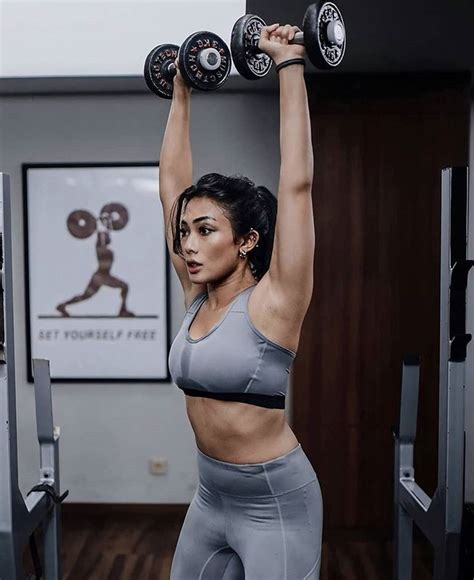 Indonesian Celebrity Armpits Di Instagram Nabila Putri Nabila Putri Nabilaputri Lfl