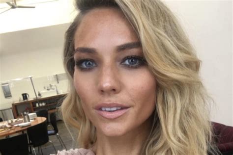 Sam Frost Enjoys A Night Out On The Long Weekend New Idea Magazine