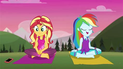 Sunset Shimmer And Rainbow Dashs Feet By Jerrybonds1995 On Deviantart
