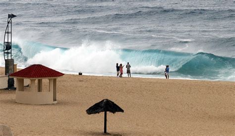 Texas Couple Swept To Sea By ‘rogue Wave While