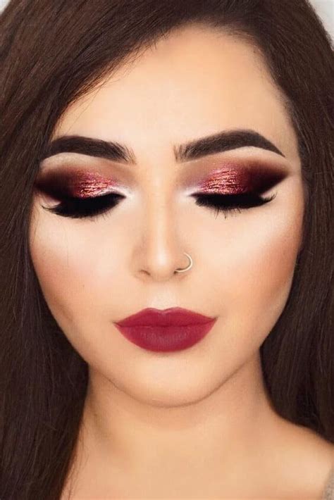 25 Pretty Christmas Makeup Ideas To Make You Look Hot Berry Makeup Red