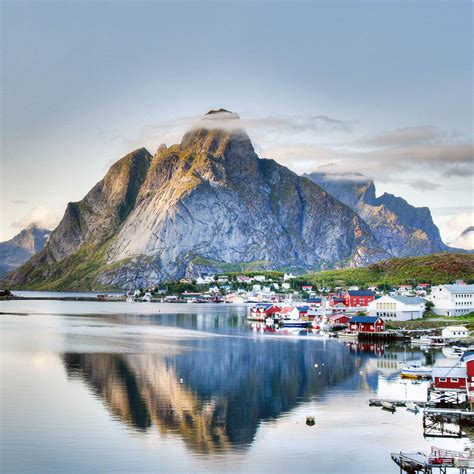 Lofoten Monthly Climate Averages