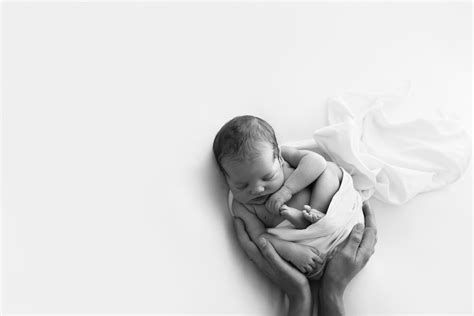 Melbourne Newborn Photographer Monique Graham Photography