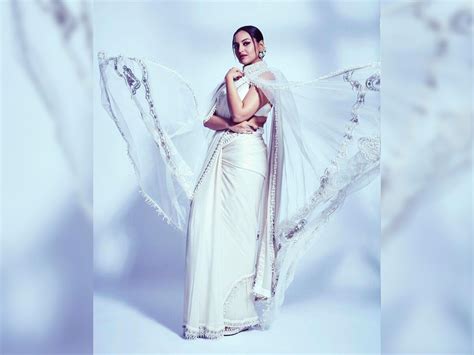 Dabangg 3 Actress Sonakshi Sinha Bold Photoshoot Before Trailer Release See Pics Dabangg 3