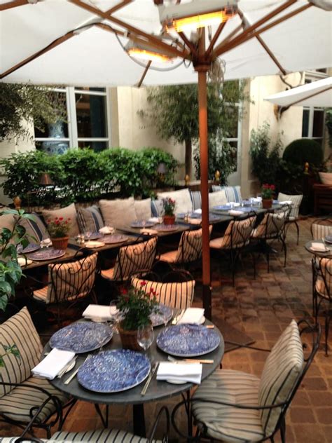Ralph's - 173 Boulevard Saint-Germain, Paris | Jardineras