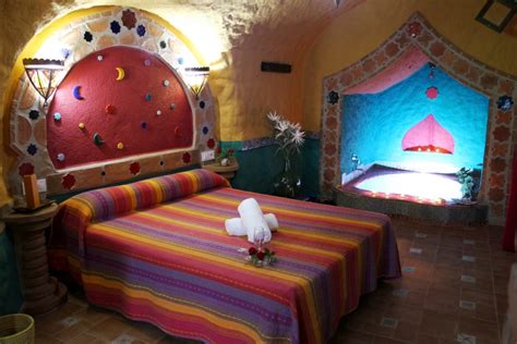 Casa rural casas cueva cazorla tenemos dos tipos de alojamientos según arquitectura: Oferta escapada romántica Cazorla, Casas cueva Cazorla