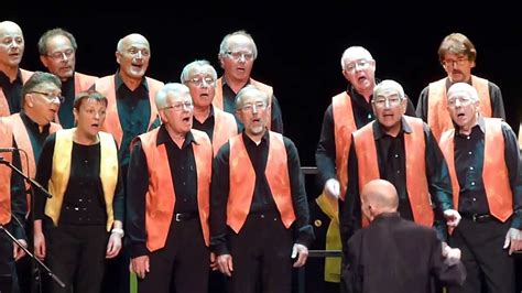 "Une chanson douce que chantait ma maman", chorale Bernard Kalonn - YouTube