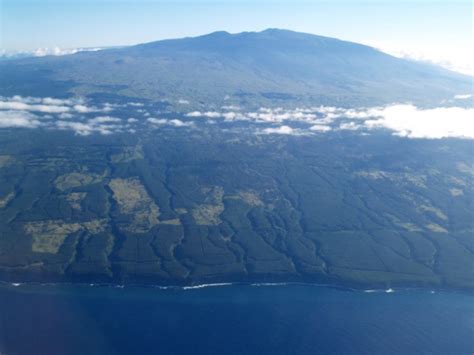 The Worlds Tallest Mountain Is In Hawaii — Travelogue