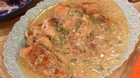 Emeril lagasse's chicken marsala 4.5/5 (26 votes). Paula Deen's Smothered Chicken | Rachael Ray Show