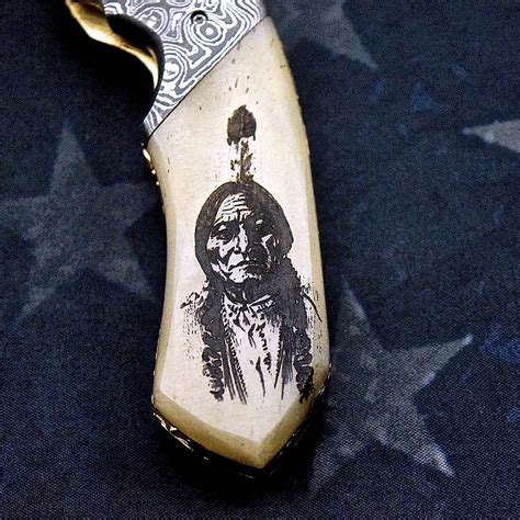 Scrimshaw Folding Knife Indian Chief Ii Wolf Scrimshaw Knives