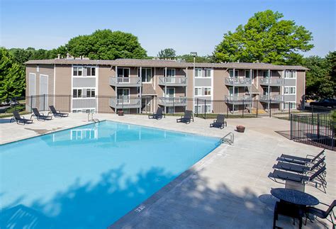 1, 2, and 3 bedroom apartments, newly remodeled, large floorplans, newly equipped kitchens with dishwashers, gas heat, laundry facilities in building. Royalwood Apartments - Omaha, NE | Apartments.com