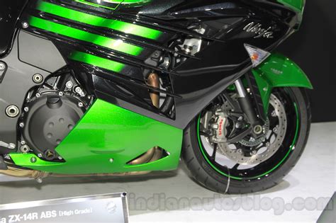 2016 Kawasaki Ninja Zx 14r Engine At 2015 Tokyo Motor Show