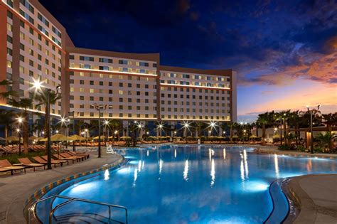 Universals Endless Summer Resort Dockside Inn And Suites Is Now Open