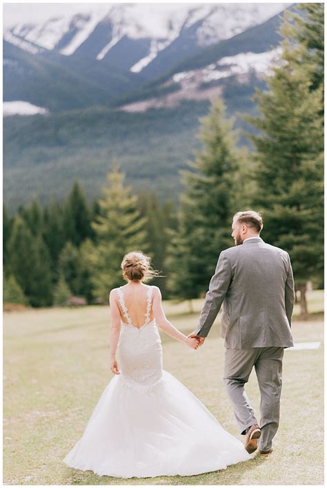 Customize Your Rocky Mountain Wedding At Nipika Mountain Resort