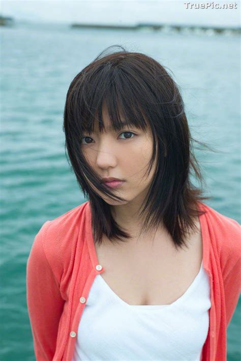 Wanibooks No 130 Japanese Idol Singer And Actress Erina Mano