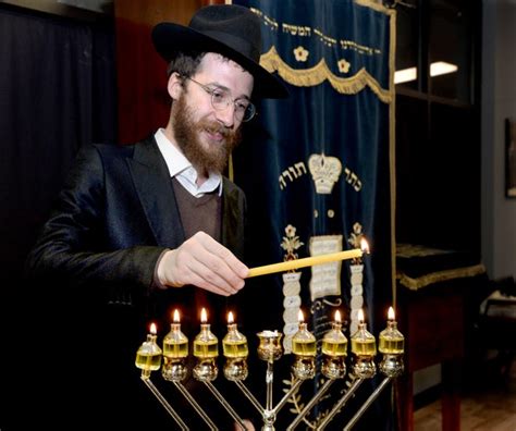 Springfield Celebrates Start Of Hanukkah 2022 With Menorah Lighting
