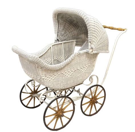 Old Fashioned Baby Doll Carriage