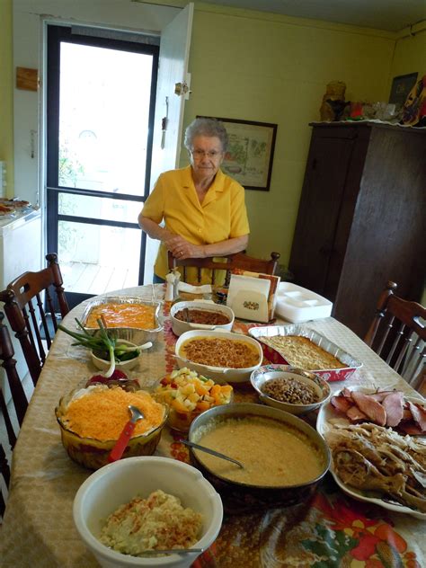 mama s thanksgiving table thanksgiving table mama thanksgiving table