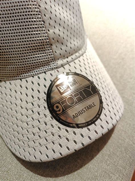 New Era Limited Edition Reflective Cap Mens Fashion Watches