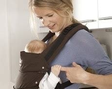 Mit einer tragehilfe kann man ab ausgereifter kopfkontrolle am rücken tragen. Manduca - Ab wann sollte das Baby wie transportiert werden?