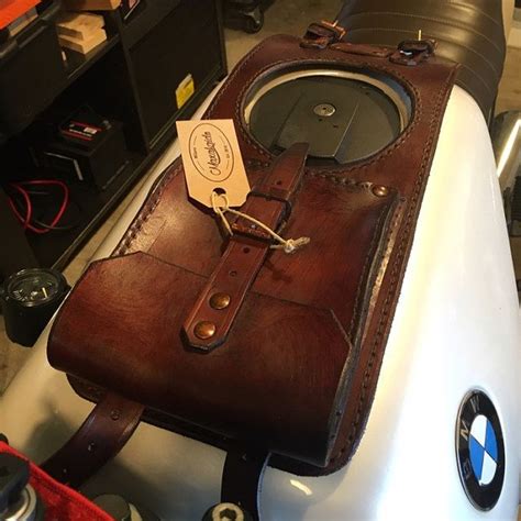 Zum verkauf steht eine bmw r80 rt monolever bj. BMW K series leather tank belt and documents bag Cafe Racer and Scrambler. Didier model (With ...