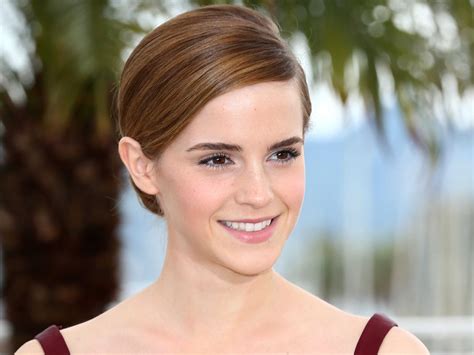 Chan Hackers Are Threatening To Post Naked Photographs Of Emma Watson Business Insider