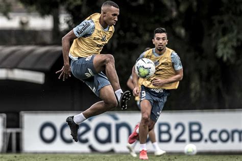 Jun 15, 2021 · após lançar a faixa 'desde que eu vi você', em parceria com o ator e cantor lucas santos, em todas as plataformas digitais, vittoria dutra divulgou, neste fim de semana, em comemoração ao. Lucas Braga faz primeiro treino com elenco do Santos; veja ...