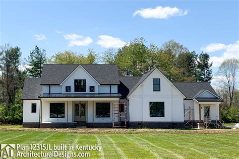 Impressive One Level Modern Farmhouse With In Law Suite 12315jl