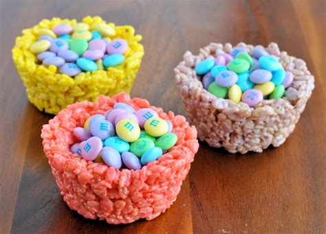 But with two small kids and some classroom celebrations, i'm looking for some easter treats i can share with them while also keeping our sugar consumption in check. 13 Easy Easter Treat Ideas - My List of Lists
