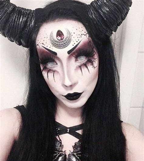 50 Best Witch Makeup Ideas For This Halloween Horror Makeup Witch
