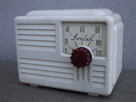 Vintage Art Deco Ivalek Bakelite Crystal Radio Set By Ivor Flickr