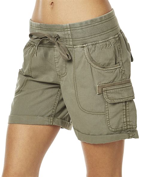 How To Wear Cargo Shorts For Women