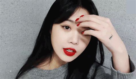 This is a video gidle soojin no makeup may be you like for reference. Pin on Soojin