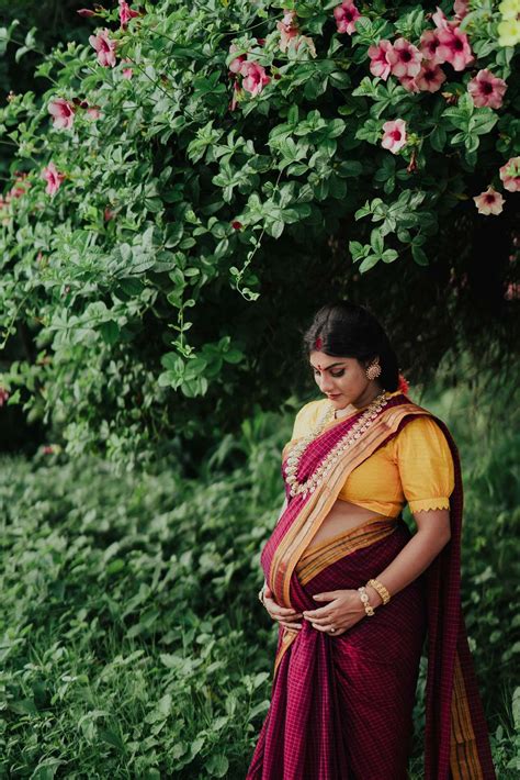 Indian Traditional Maternity Shoot In Six Yards Of Elegance [ South Indian Style] Little Vows