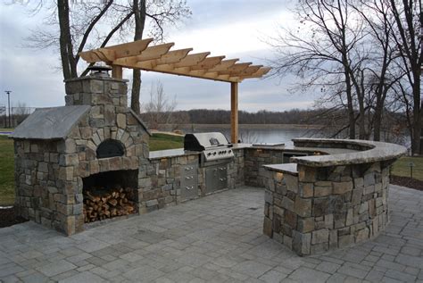 Outdoor Fireplaces Fire Pits And Kitchens Green Meadows Inc