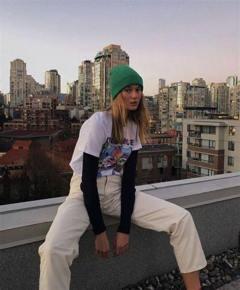 21 Amazing Skater Girl Outfits What To Wear Skating Skater Girl Outfits Streetwear Girl